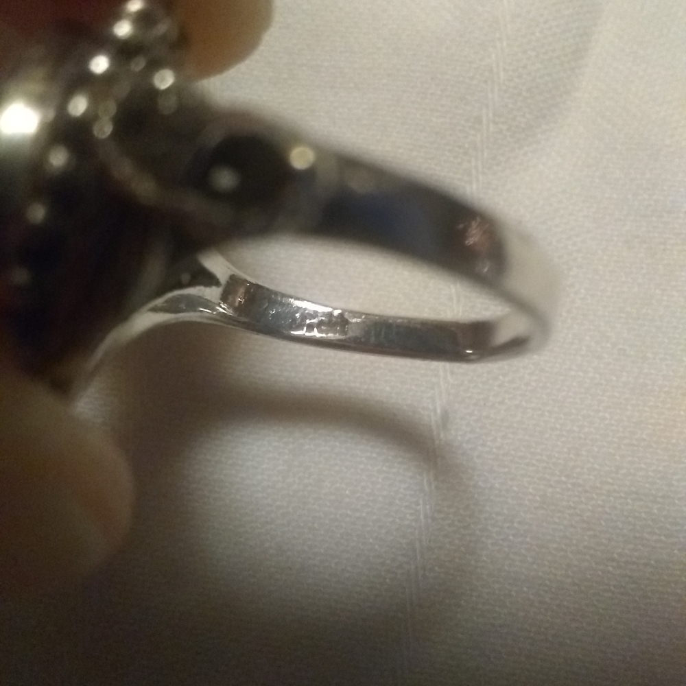 Silver ring - Picture 7 of 9